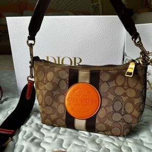 Coach logo shoulder bag with patch